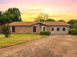1915 Westover Ct, Arlington, TX 76015