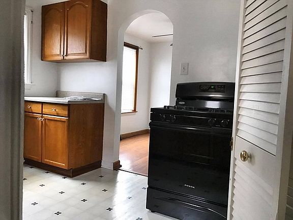 3rd image of 3321 S 57th Ave
