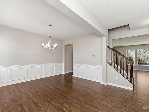 4th image of 1253 Autumnview Dr