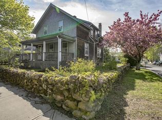 32 Church St, Mattapoisett, MA 02739