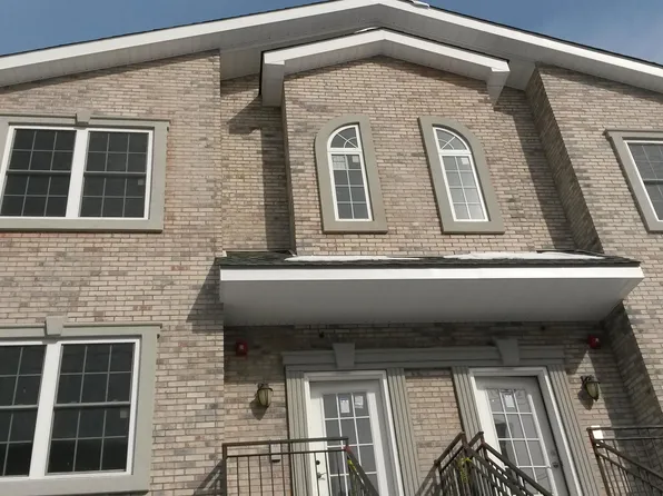 112 39th Street image 1 of 12