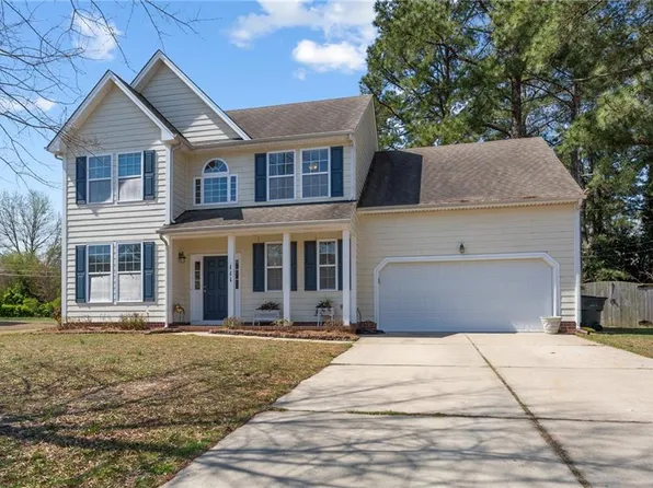 111 Robin Ln, Suffolk, VA 23434