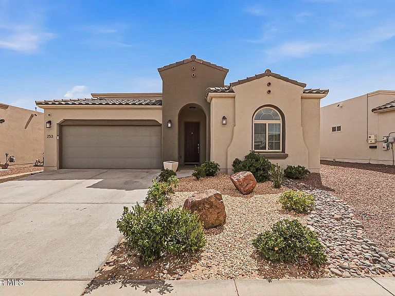 253 Emerald Sun Dr — Photo 1