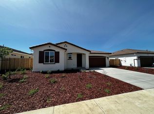 2035 Greenbriar Dr, Los Banos, CA 93635
