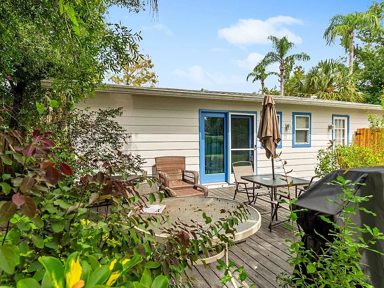 237 Avenida De La Isla #A — Photo 15