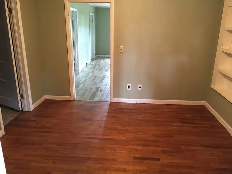 160 Cole Rd — Photo 10