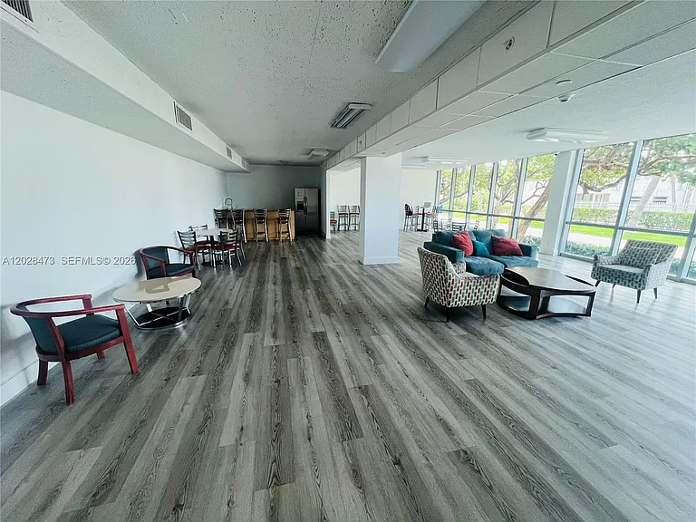 2655 Collins Ave #602 — Photo 26