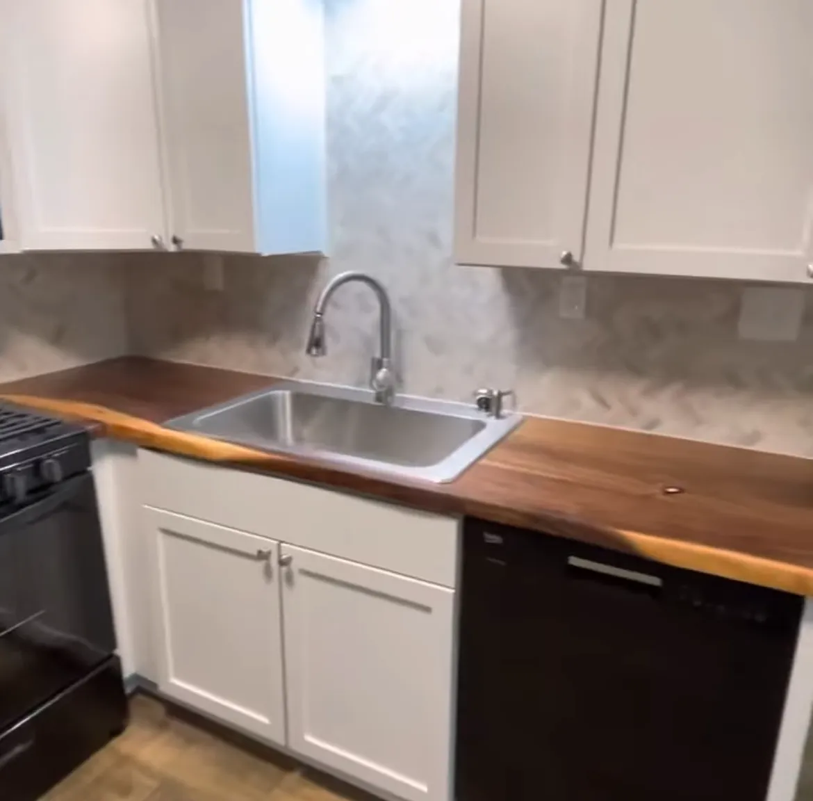2 bed, 1200 sqft, $1,500 — Photo 2