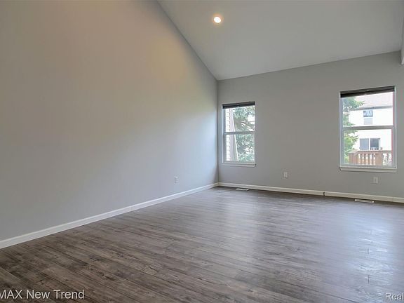 5th image of 2191 Pleasant Dr