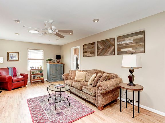 5th image of 3022 Graham Ct