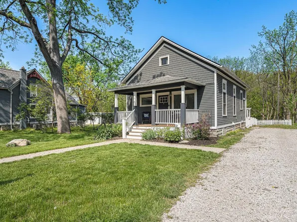 303 Madison St, Chelsea, MI 48118