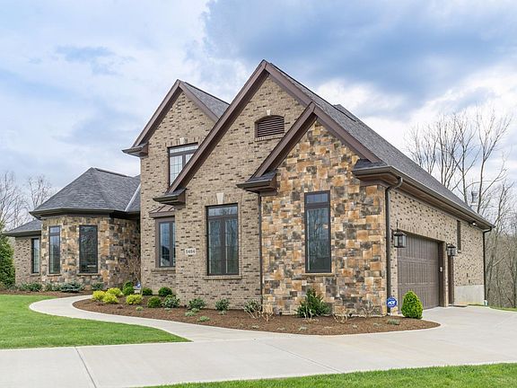 3rd image of 5464 Creekridge Ct