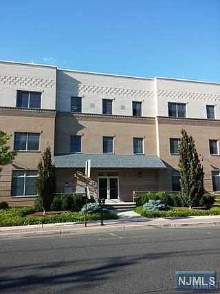 1st image of 58 Jefferson Ave