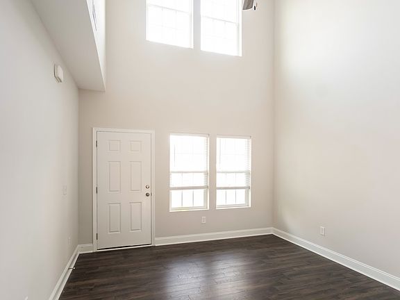 4th image of 403 Trevally Ct