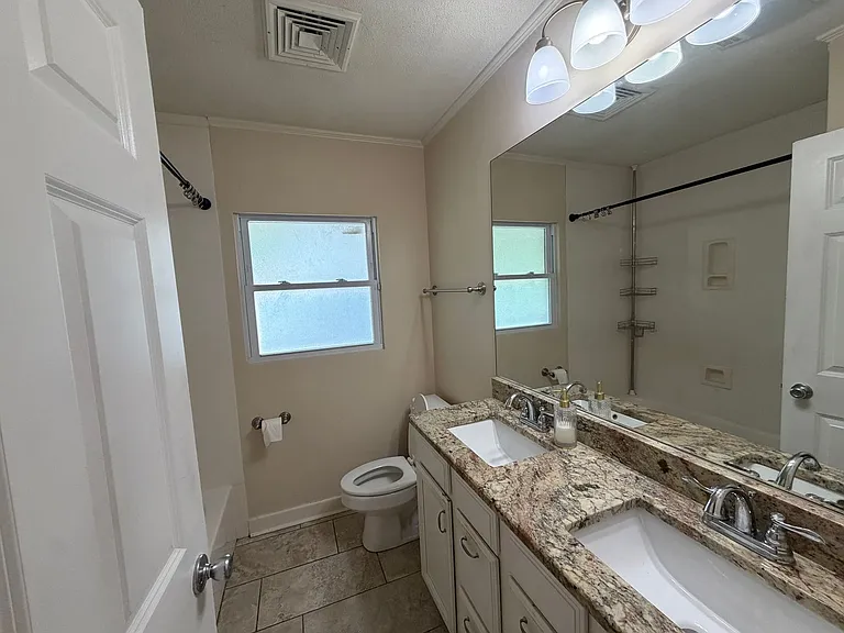 604 Melanie Ave — Photo 10