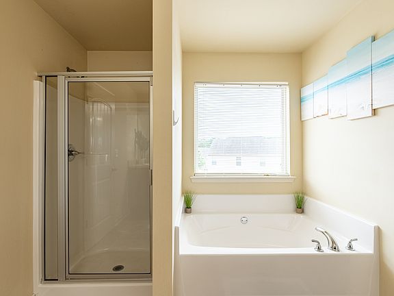 3rd image of 2318 Centenary Way Ct