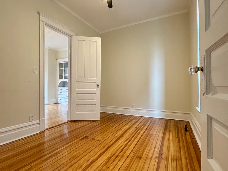 1844 W Grace St #2 — Photo 11