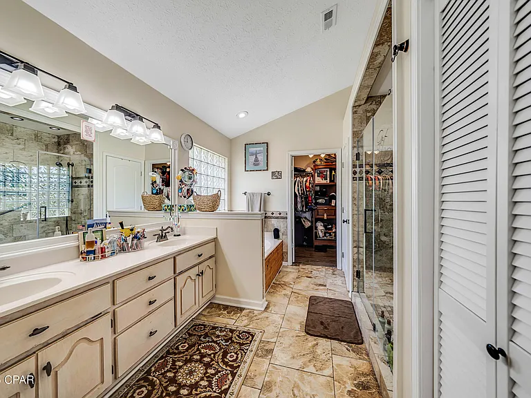 625 Amberjack Dr — Photo 28