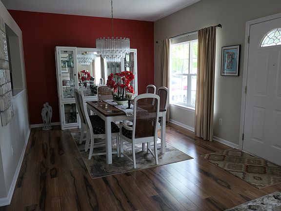 3rd image of 10331 Wind Crest Cir