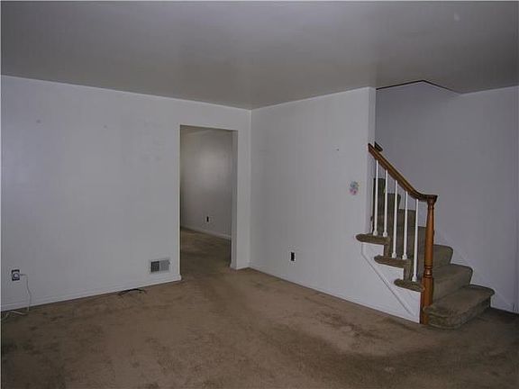 2nd image of 2302 W 2nd St