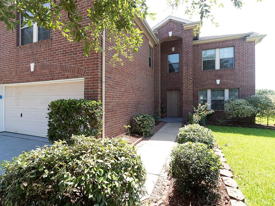 1st image of 2202 Crossmill Ln