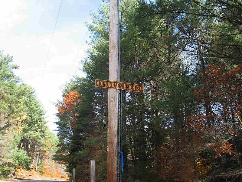2nd image of 4 ADIRONDACK