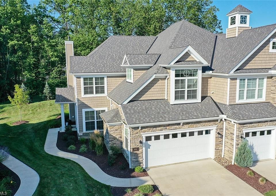 1st image of 32698 Signature Pkwy