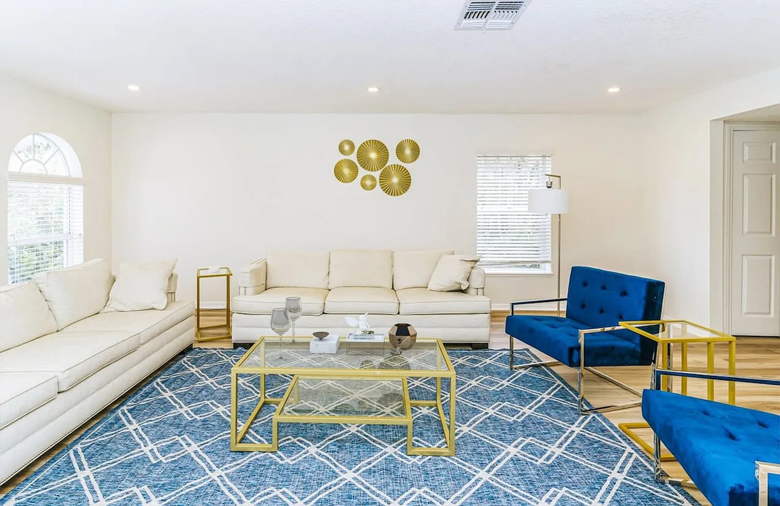 4 bed, 3.0 bath, 3024 sqft, $5,350 — Photo 1