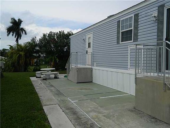 Side Patio