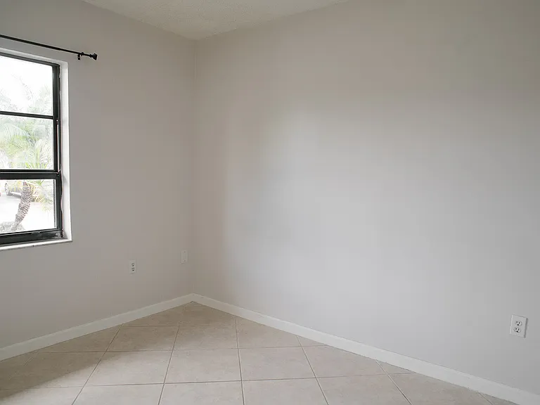 13920 SW 52nd Ln — Photo 18