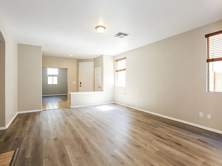 4344 Desert Home Ave — Photo 4