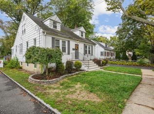 35 Rose Ave, Springfield, NJ 07081