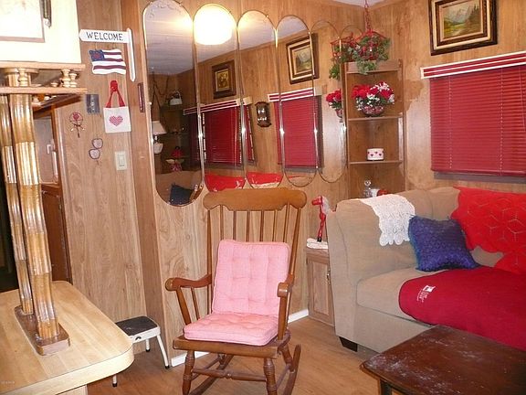 5th image of 3108 Chickasaw Ln