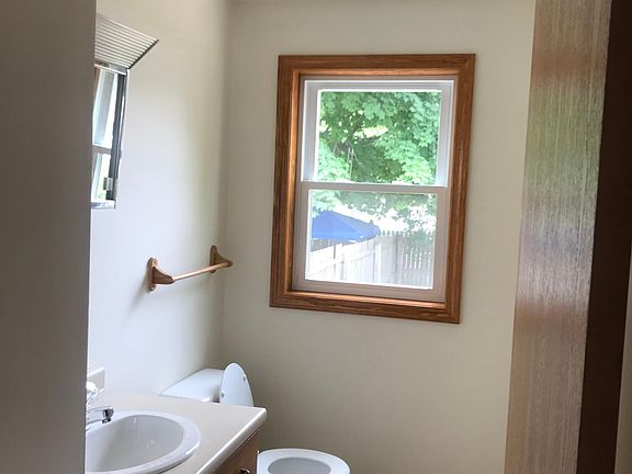 5th image of 23 Lund St