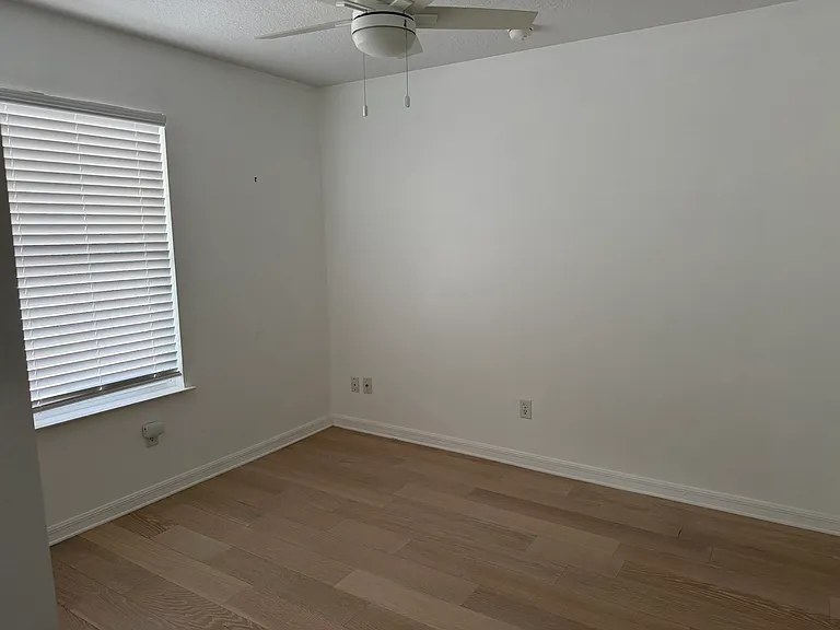 941 Ervin St — Photo 14