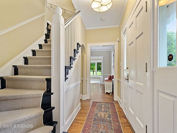 5th image of 2345 Ashland Ave