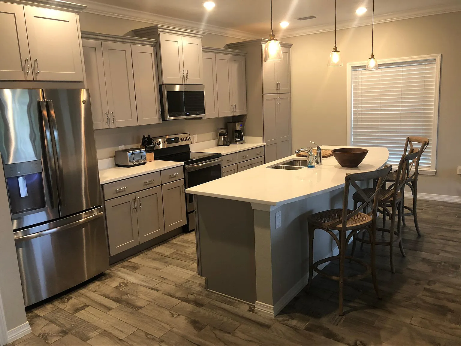 6602 Carlinga Dr — Photo 2