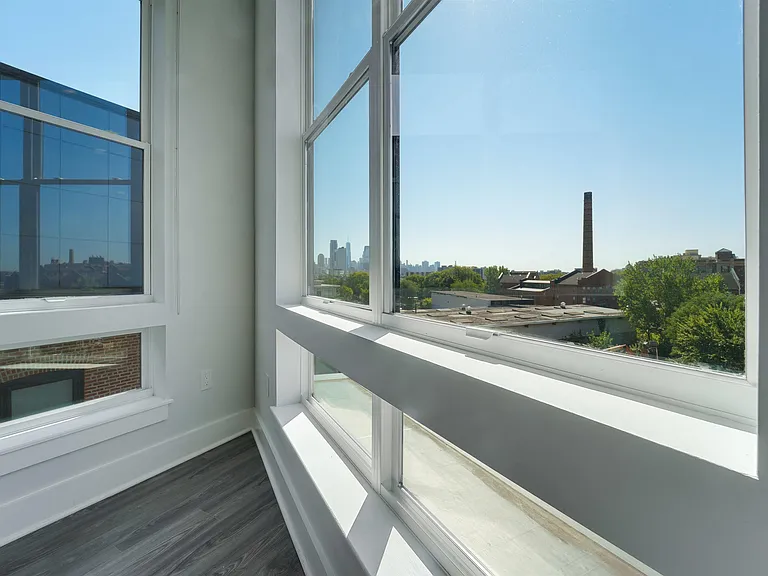 660 Grand St #310 — Photo 14