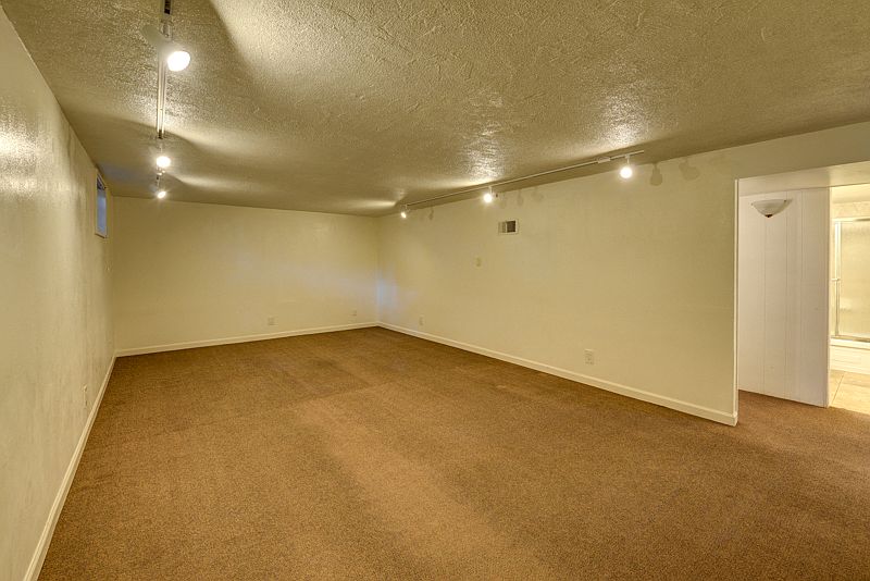 3658 Chase Court Bedroom