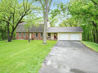 1217 S Oak Ridge Rd, Nixa, MO 65714