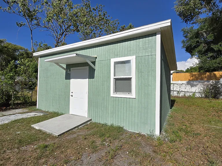 8623 N Willow Ave — Photo 2