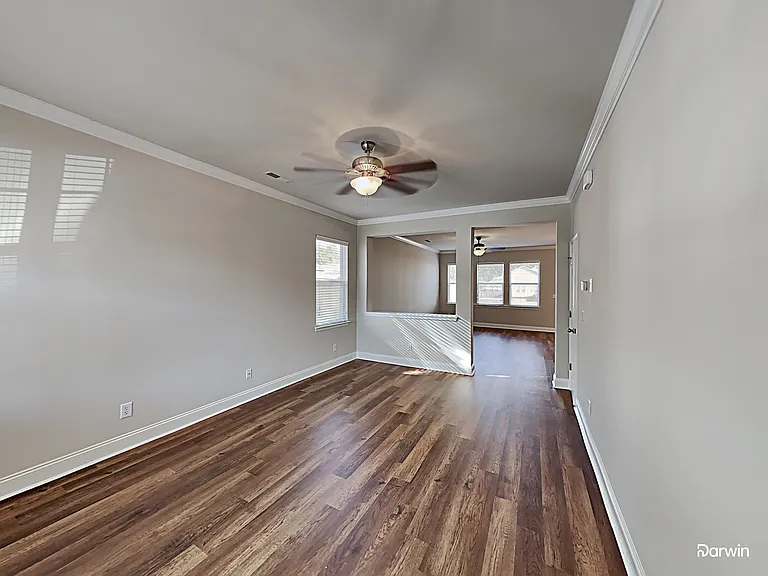307 Evesham Ave — Photo 7