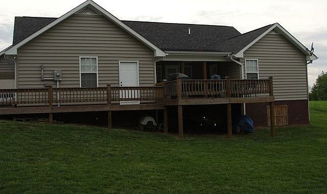 2nd image of 1320 Cobblestone Dr