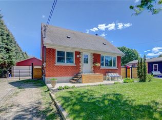 17 Daniel Ave, Kitchener, ON N2K 1E8