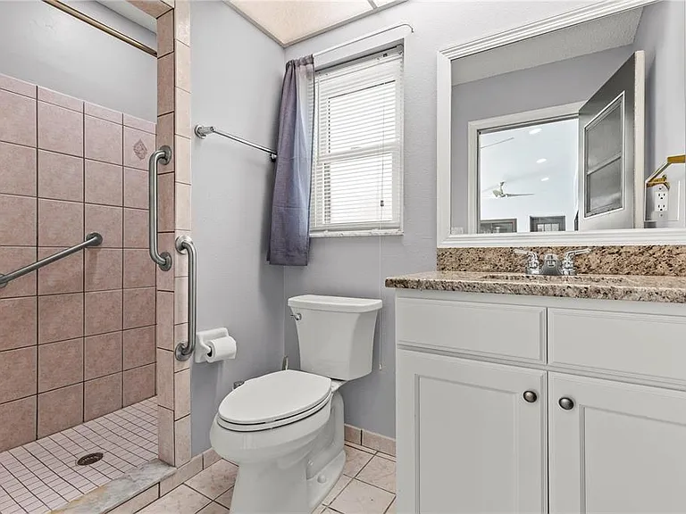 9447 Ashley Dr — Photo 28
