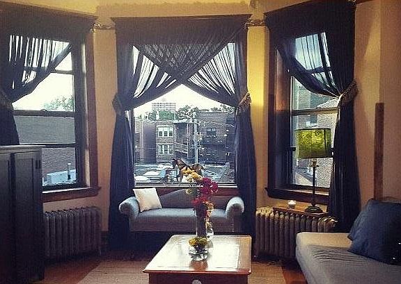 2nd image of 823 W Diversey Pkwy #3