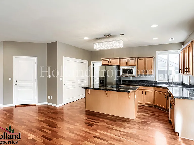19021 SW York St — Photo 9