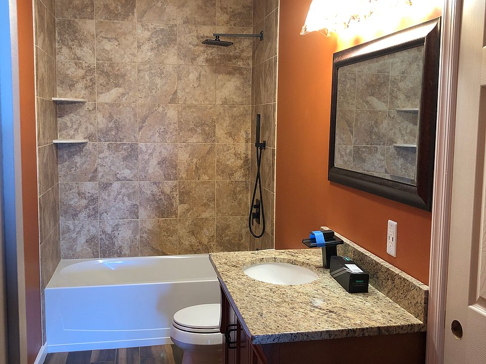 1st image of 304 Dunbar Dr