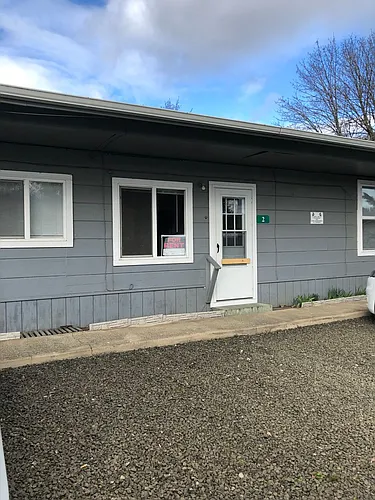 360 N State St Photo 1