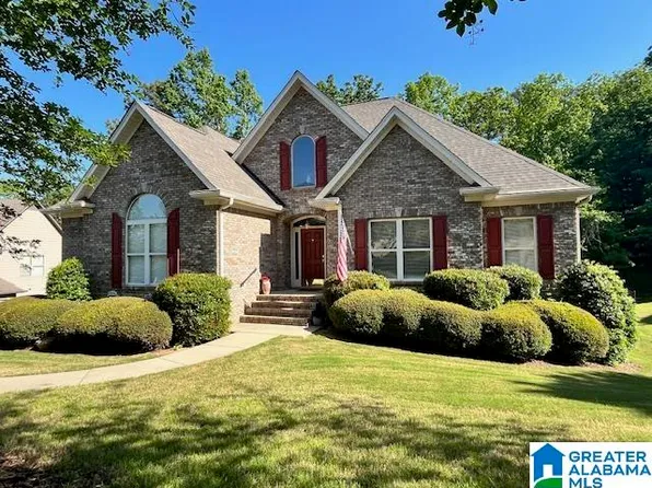 175 Scarlet Oak Dr, Maylene, AL 35114